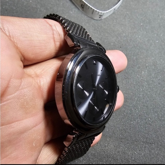 Sean John Mens Large Quartz Fashion Watch Black Mesh Strap Working SJB003GU - Picture 5 of 10